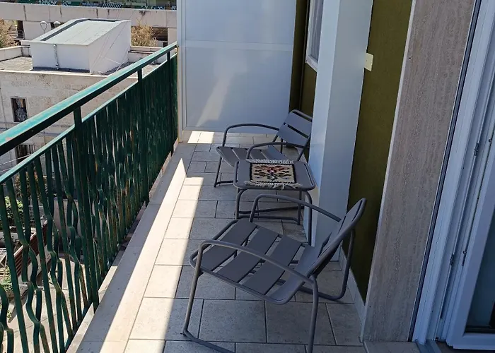 Sea Side With Balcony And Private Park Monopoli